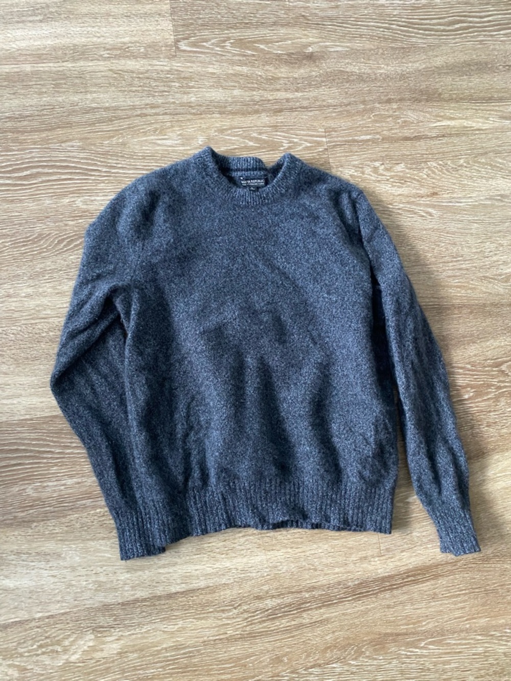 Banana Republic Gray Crewneck Sweater
